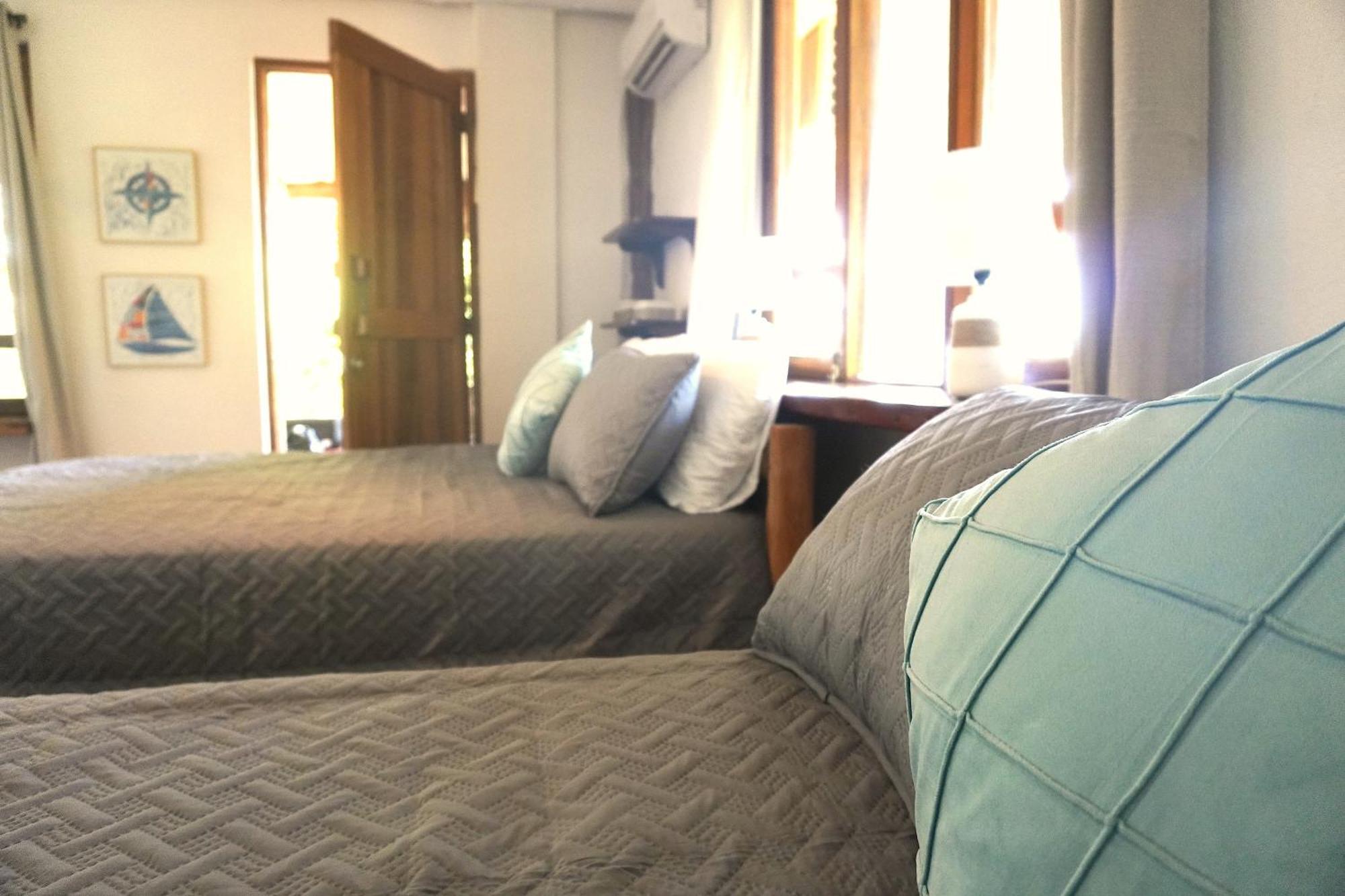 Venao Surf Lodge Playa Venao Ngoại thất bức ảnh